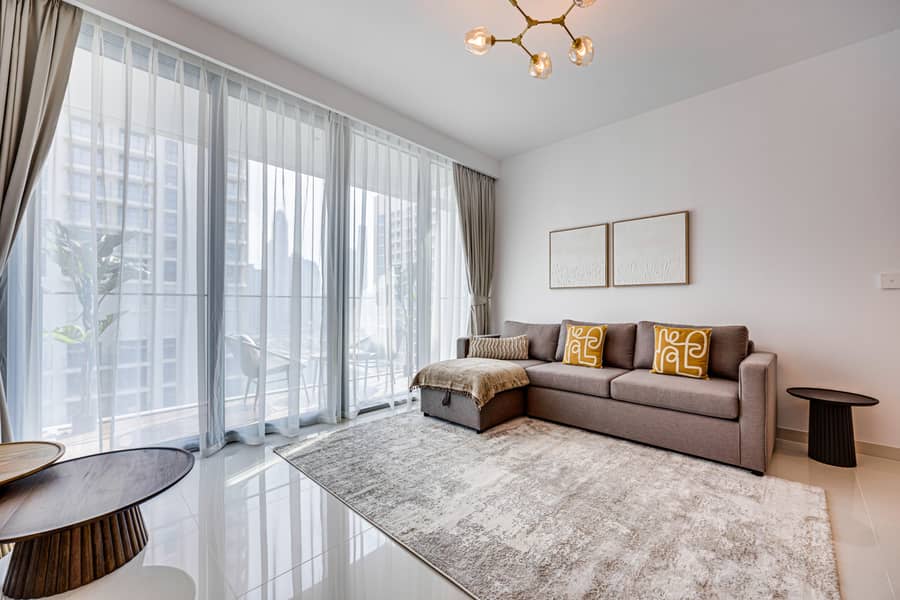 Perfectly located 1 BD apartment in Emaar Beachfront - Image 11