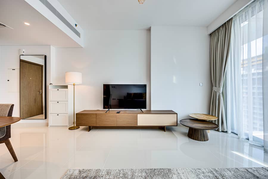 Perfectly located 1 BD apartment in Emaar Beachfront - Image 14