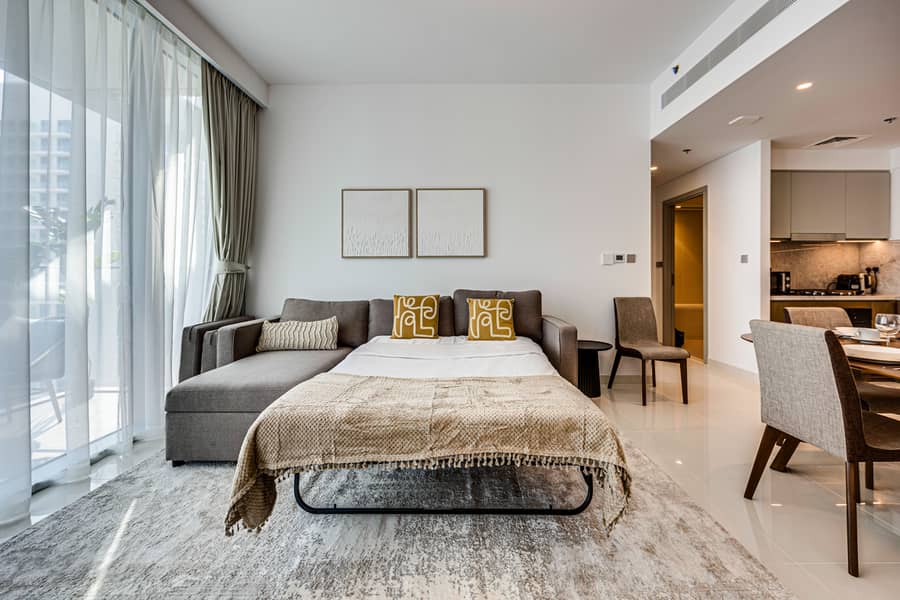 Perfectly located 1 BD apartment in Emaar Beachfront - Image 27