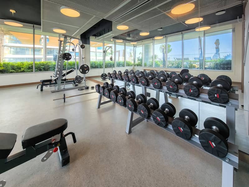 Perfectly located 1 BD apartment in Emaar Beachfront - Image 30