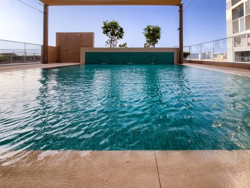 Perfectly located 1 BD apartment in Emaar Beachfront - Image 43