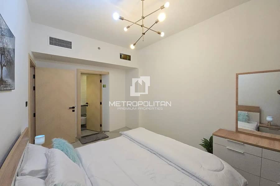 Fully Furnished| Premium Views| Big Balcony | VOT - Image 10