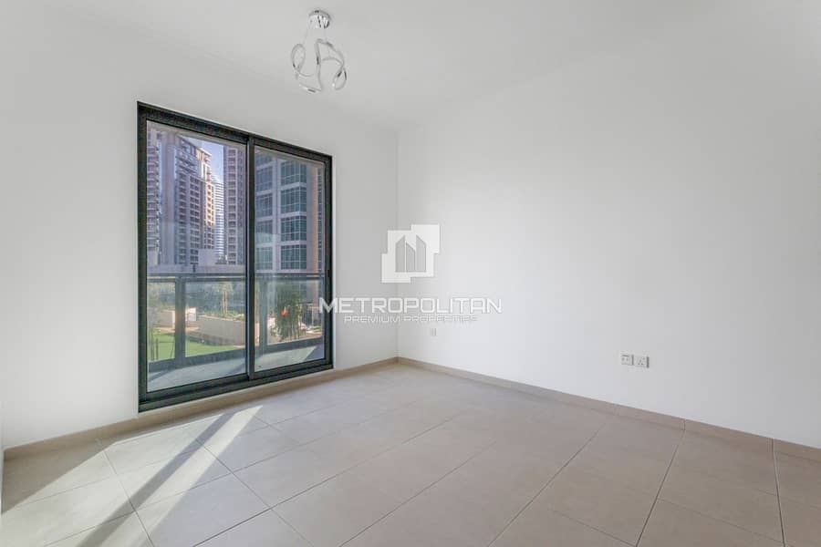 Vacant | Fountain View | Spacious Layout - Image 13
