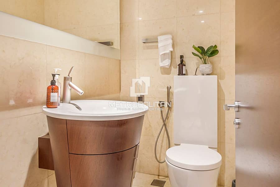 Fountain View | Luxury Living | Burj Khalifa - Image 11