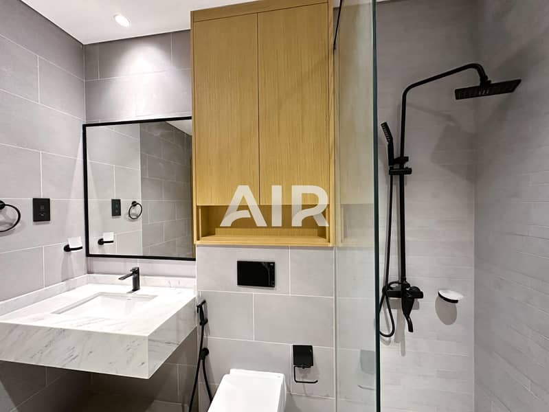 Special offer | Multiple options | Mid floor