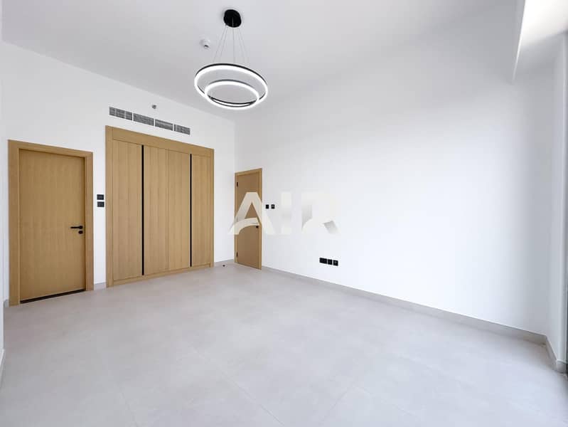 Special offer | Multiple options | Mid floor