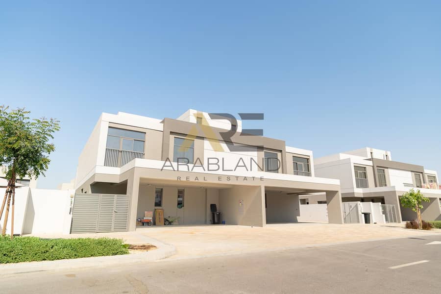 Spacious Unit | Landscaped | Ready to Move-in - Image 11