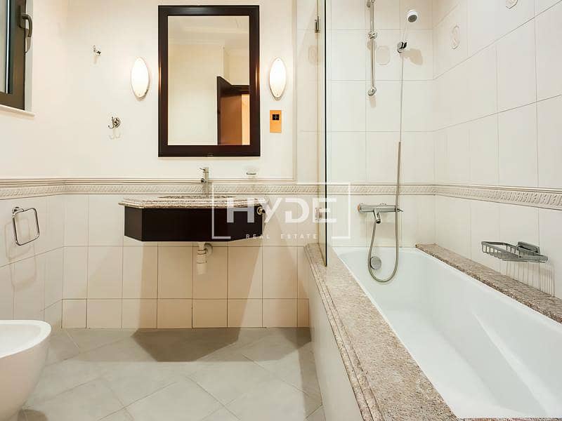 Atrium Entry | Furnished | Atlantis View - Image 7