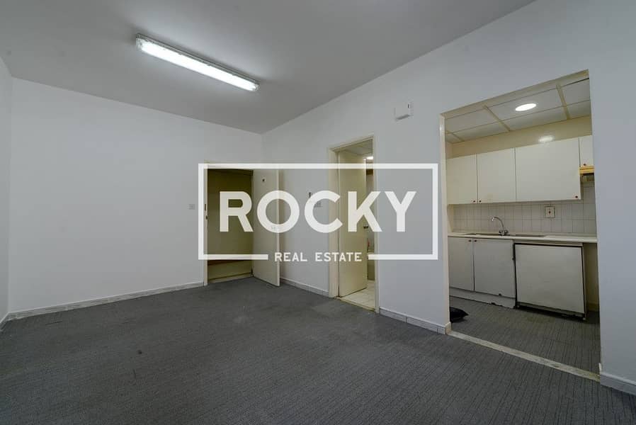 Studio with Parking | Prime Location