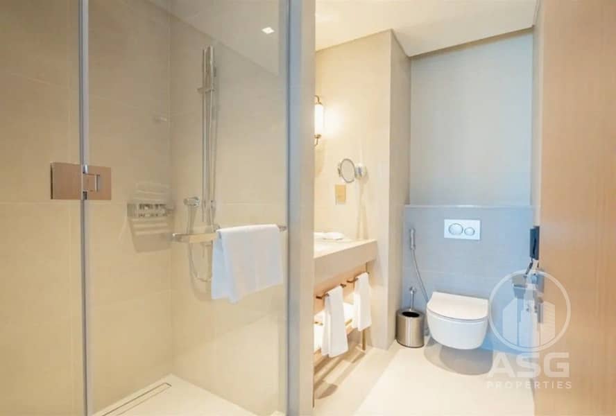 Comfort living/ Fully Furnished/Mall Access