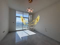 High floor | Road View | Prime location