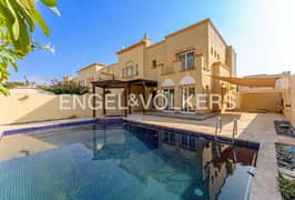 فیلا في الينابيع 12،الينابيع 3 غرف 260000 درهم - 13519981