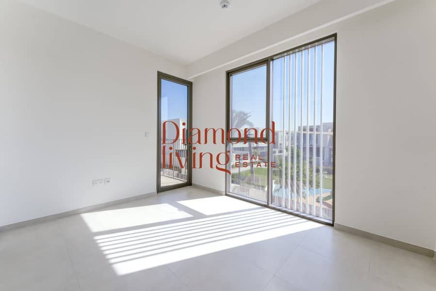 Exclusive | Single Row | Internal Location - Image 8