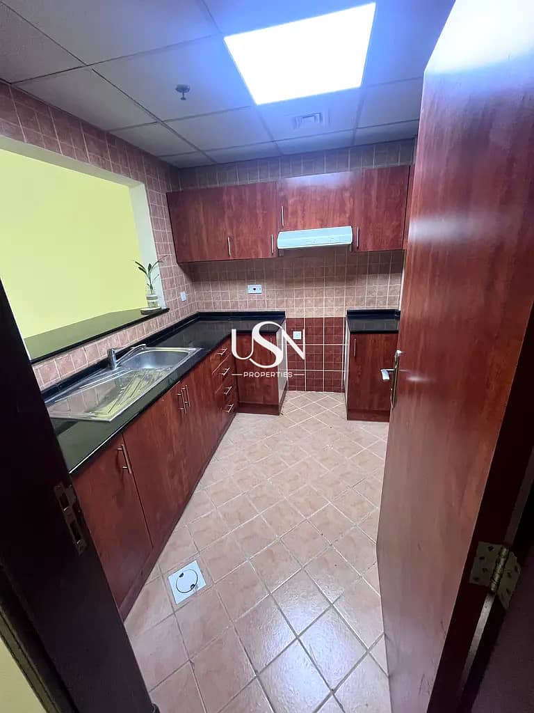 12 CHEQUES | CHILLER FREE | VACANT