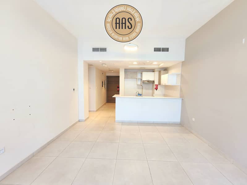 Luxury 1bhk // rent 70k // lavish Finishing // all amenities // arjan dubai