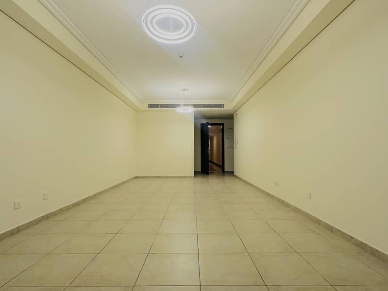 3 BEDROOM+MAID ROOM / BALCONY / VACANT NOW