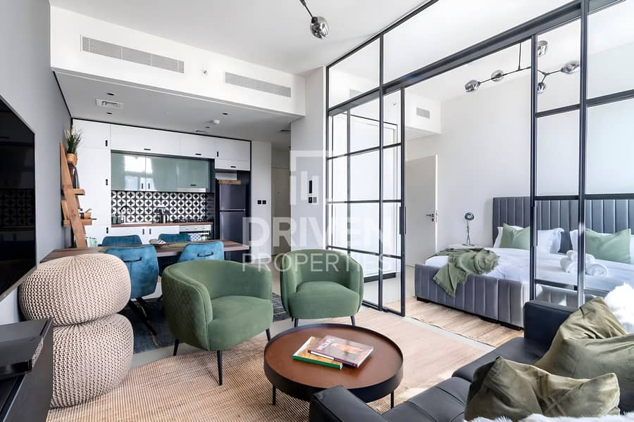 Elegant Furnished | High Floor | Pool view