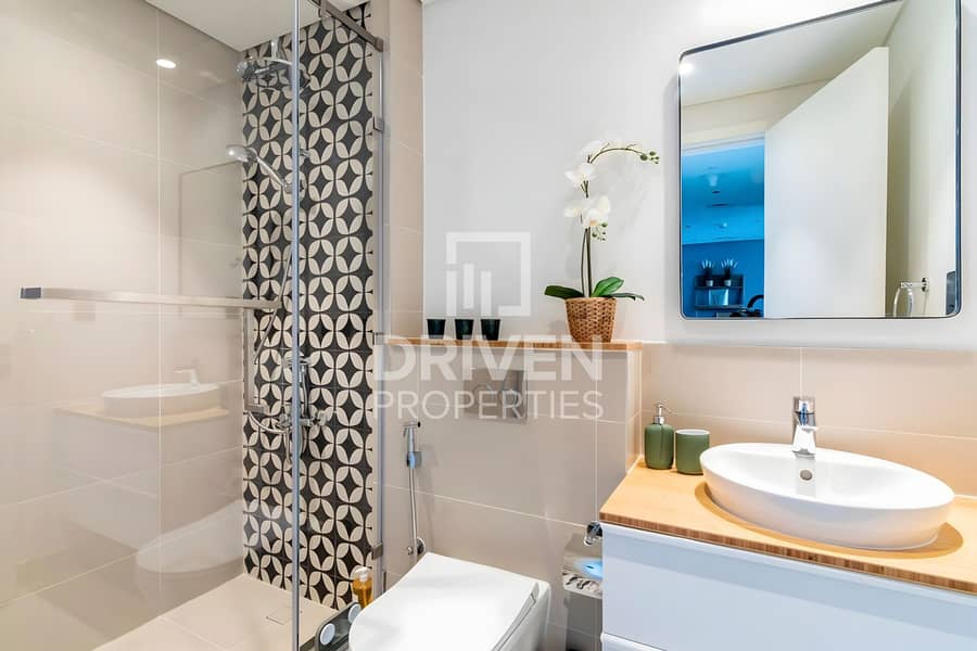 Elegant Furnished | High Floor | Pool view - Image 8