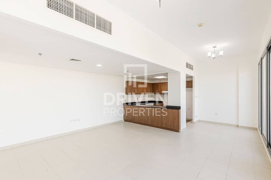 Brand New and Spacious Unit | Ready to Move in