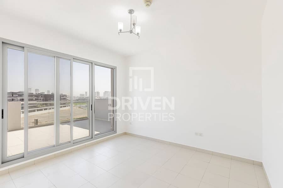 Brand New and Spacious Unit | Ready to Move in
