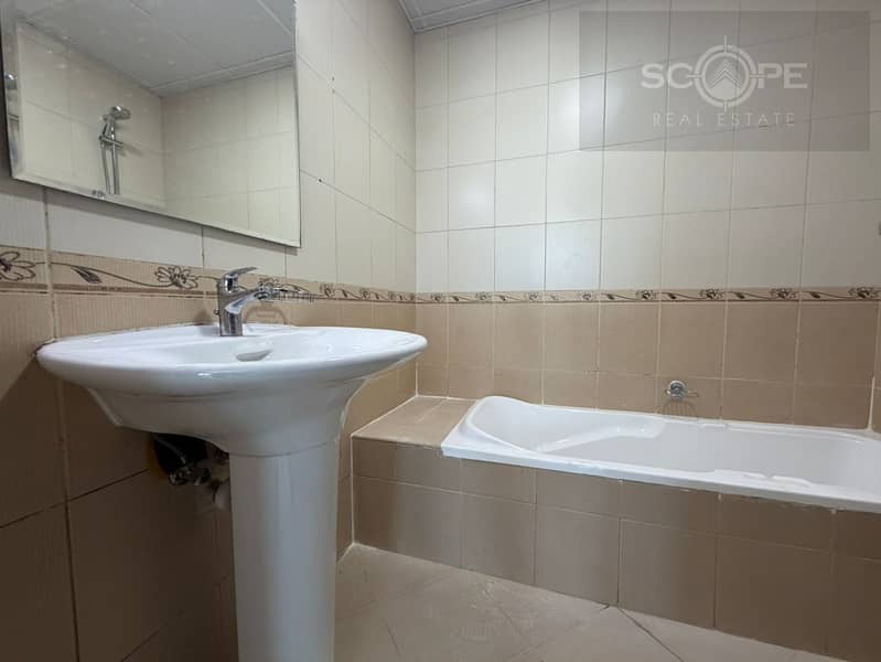 1053Sqft | Convertible to 2 BR | Chiller Free - Image 14