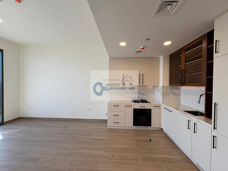 Spacious 1 BHK with Laundry Room & Fully Fitted Kitchen - Ready to Move