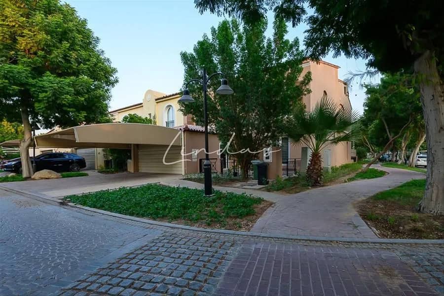 Corner Unit | Close to Park | Perfect for familes