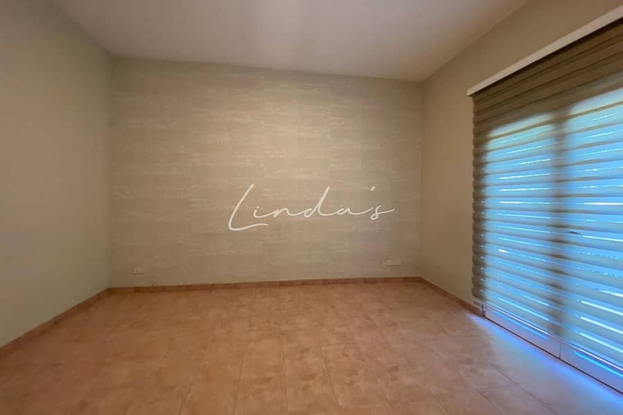 Corner Unit | Close to Park | Perfect for familes