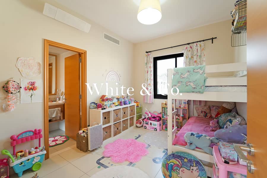 Exclusive | Spacious Villa | Available Now - Image 9