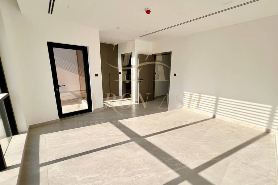 CORNER UNIT | SPACIOUS | PRIME LOCATION - Image 12