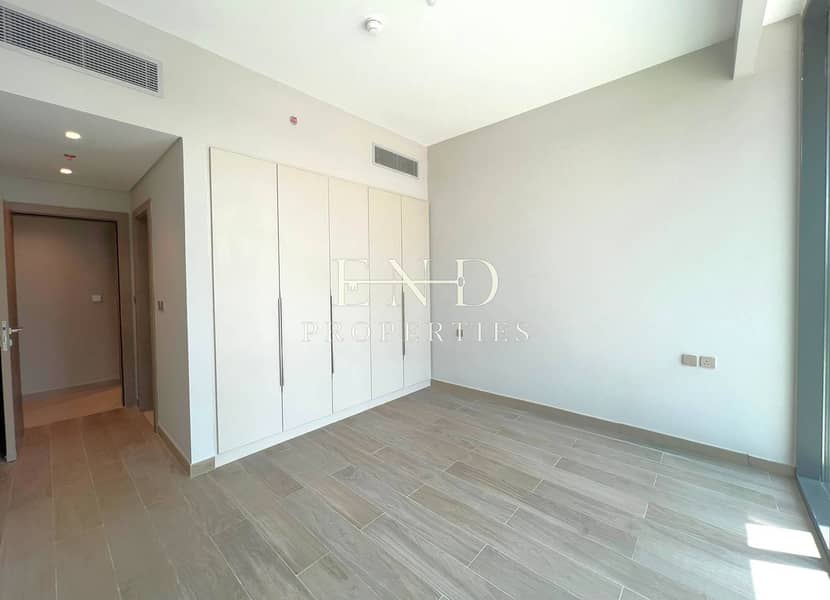 Brand New | Maids | Multiple Options | Road View - Image 7