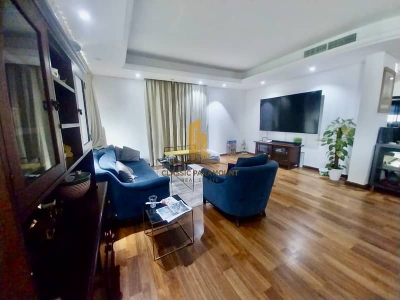 Elegant 6 BHK Villa Unmatched Luxury & Space