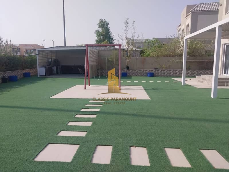 Elegant 6 BHK Villa Unmatched Luxury & Space - Image 16