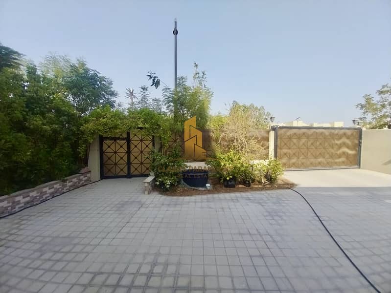 Elegant 6 BHK Villa Unmatched Luxury & Space - Image 26