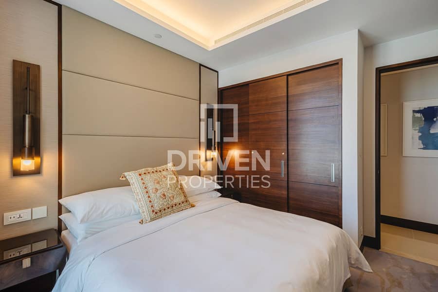 Full Burj Khalifa and Sea Views | Serviced Unit - Image 10