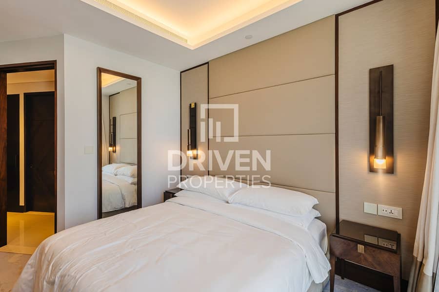 Full Burj Khalifa and Sea Views | Serviced Unit - Image 16