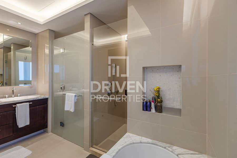Full Burj Khalifa and Sea Views | Serviced Unit - Image 18