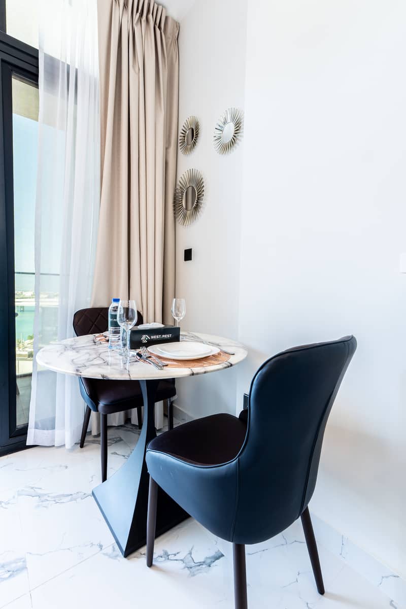 2 Dining 1. jpg