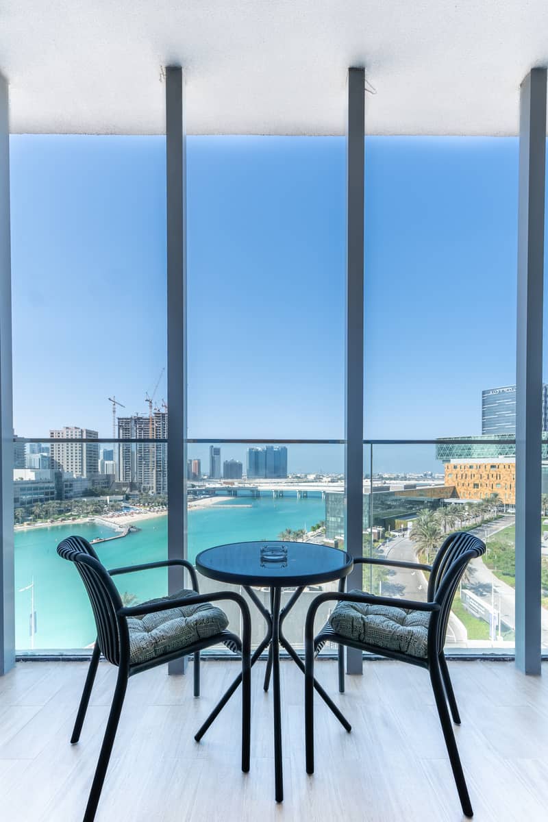 4 Balcony 1. jpg