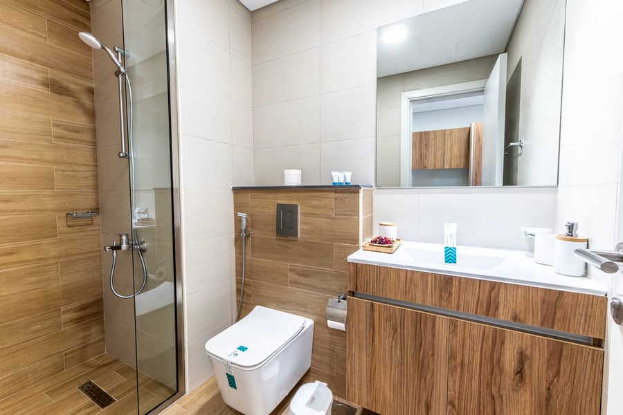 17 Washroom 2. jpg