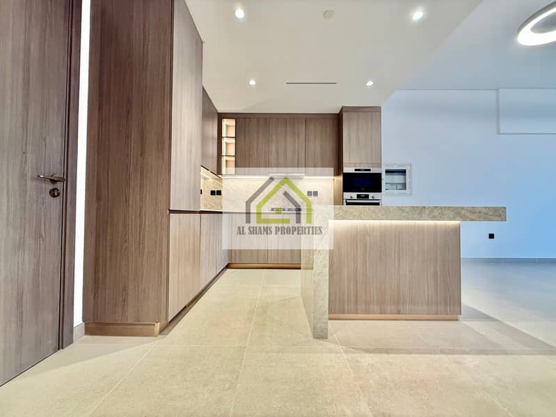 Front Facing High Floor 1BED+Study Premium Quality