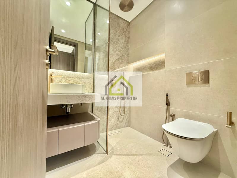 Front Facing High Floor 1BED+Study Premium Quality