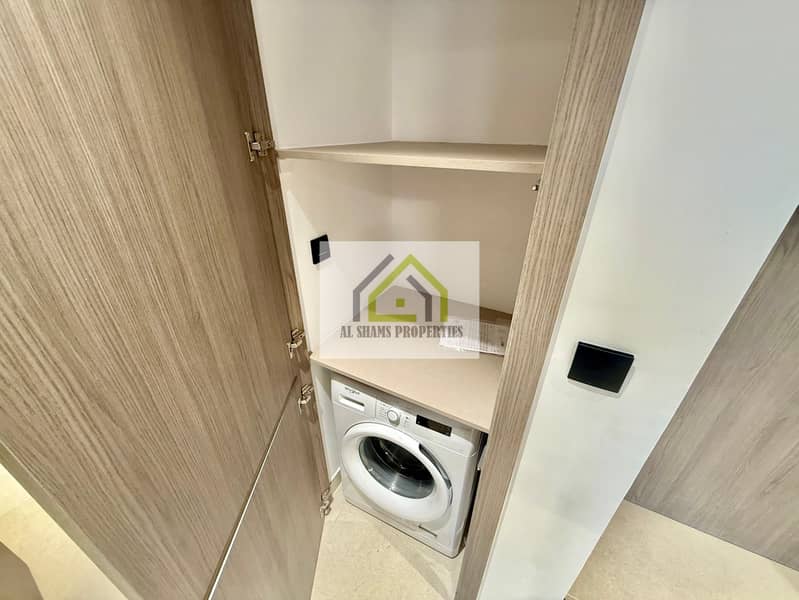 Front Facing High Floor 1BED+Study Premium Quality