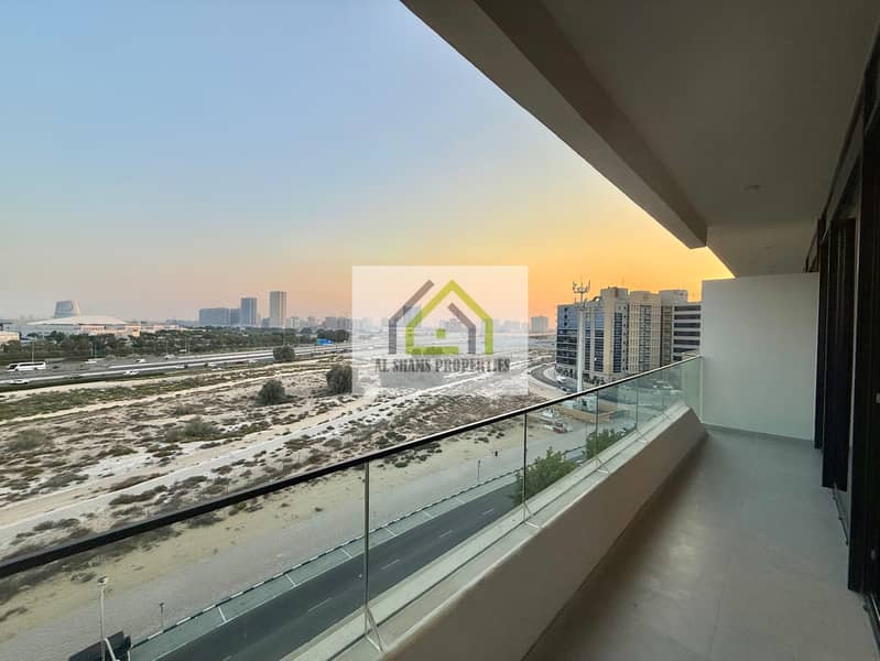 Front Facing High Floor 1BED+Study Premium Quality - Image 9