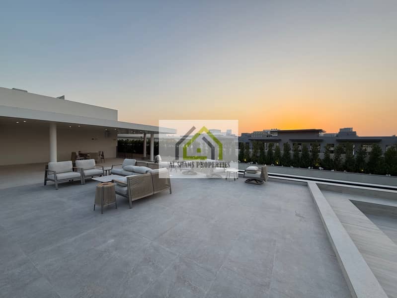 Front Facing High Floor 1BED+Study Premium Quality - Image 11