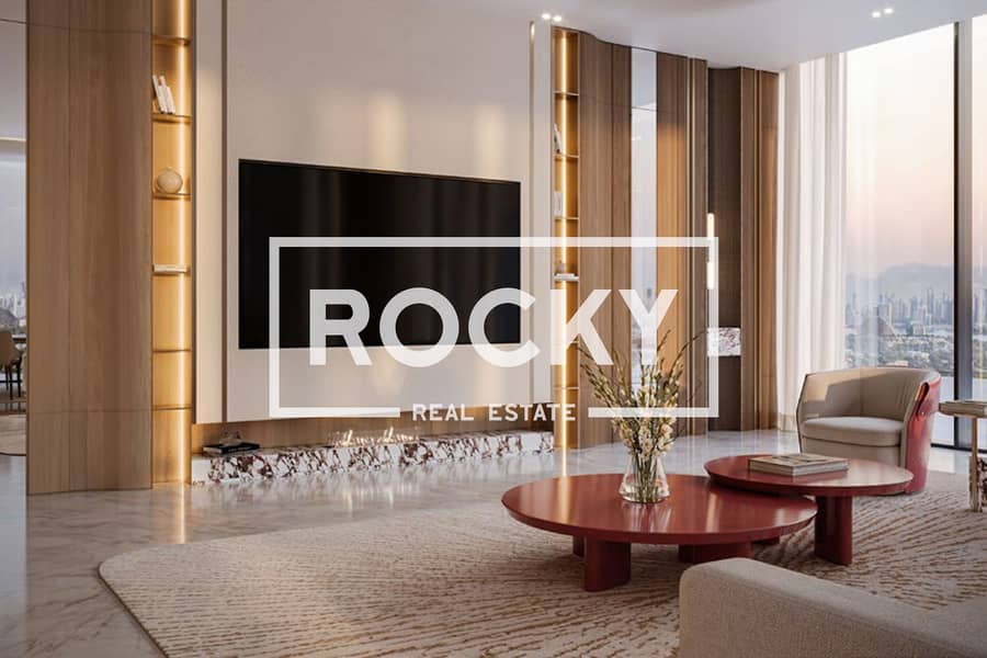 Luxurious Three Bedroom | Burj Khalifa View - Image 7