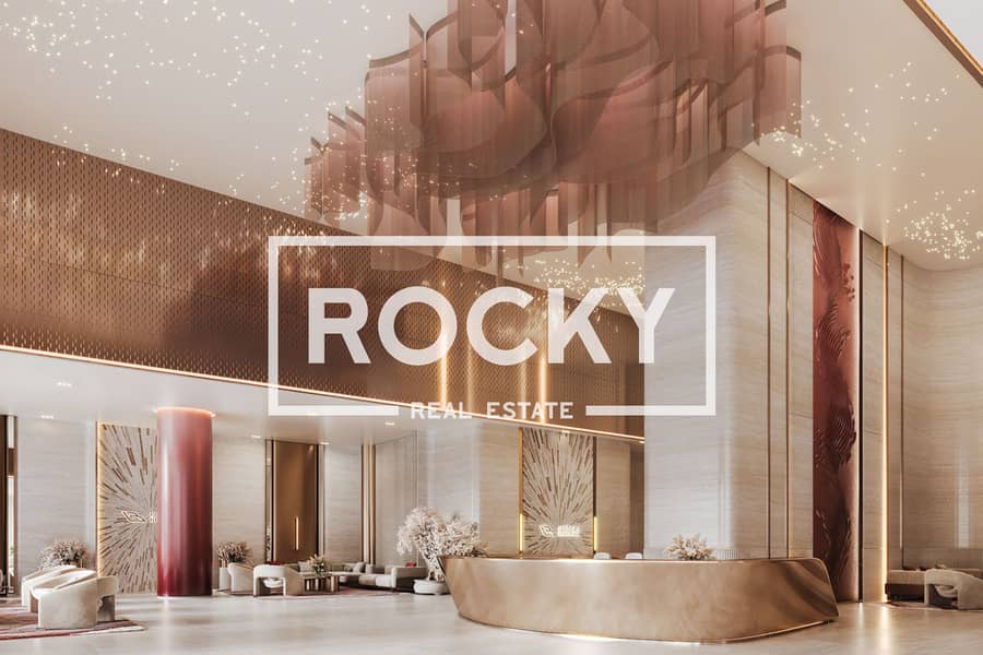 Luxurious Three Bedroom | Burj Khalifa View - Image 9