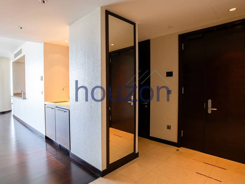 Luxury 3BR+Maids | High Floor | Vacant - Image 6