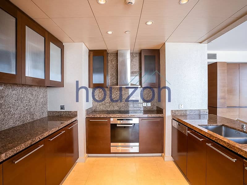 Luxury 3BR+Maids | High Floor | Vacant - Image 7