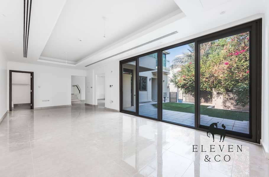 Well Maintained | Corner Unit | Multiple Cheques